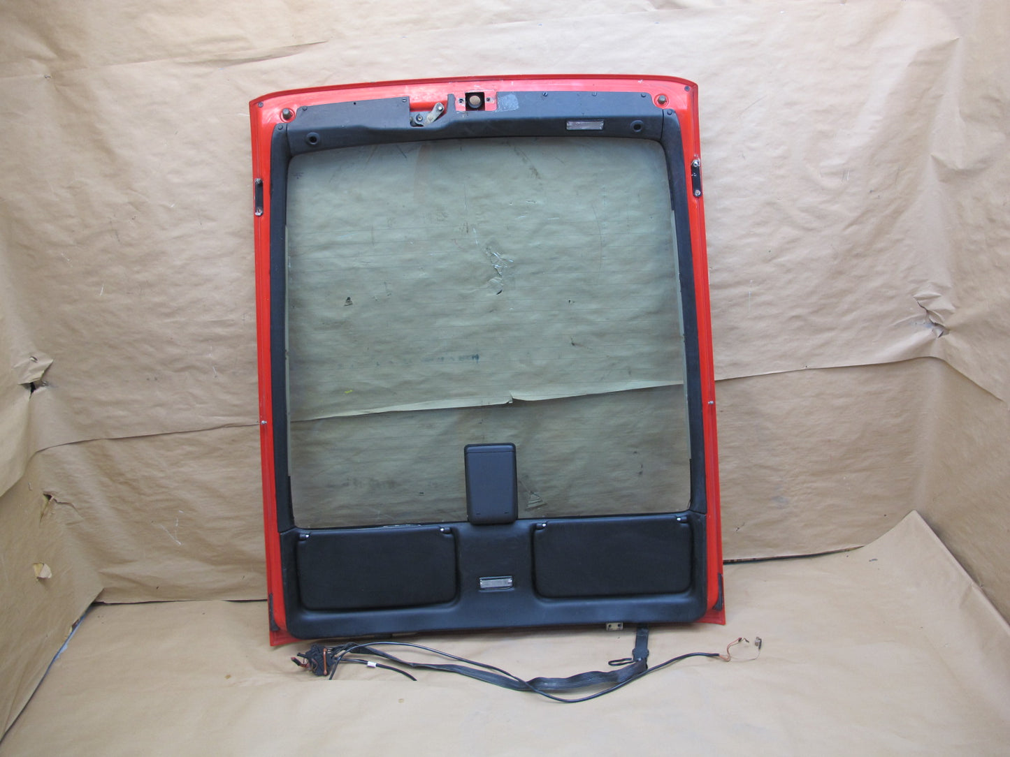 1987-1991 PORSCHE 928 S4 REAR HATCH TRUNK LID LIFTGATE W/ GLASS RED