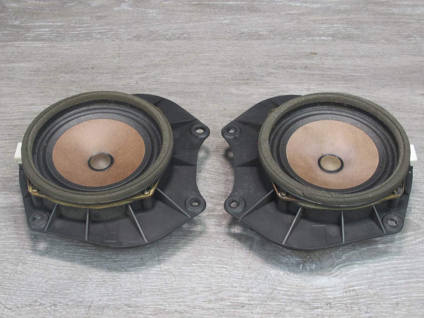 92-96 Toyota Cresta MARK2 JZX90 Set of 2 Rear Left & Right Door Speaker OEM