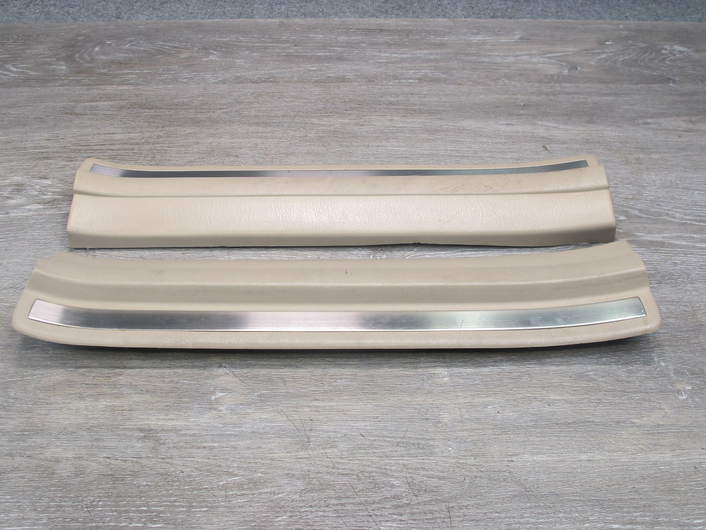95-97 Lexus UCF20L LS400 Set of 2 Rear Door Scuff Sill Plate Trim OEM