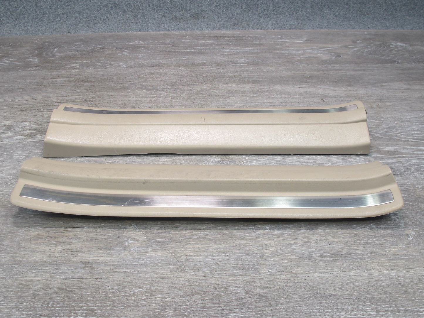 95-97 Lexus UCF20L LS400 Set of 2 Rear Door Scuff Sill Plate Trim OEM
