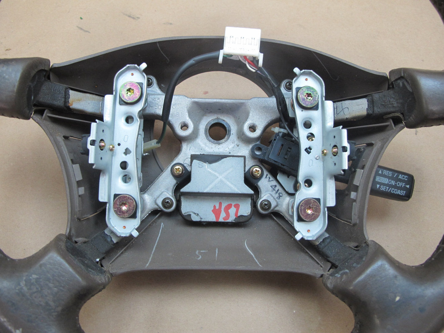 95-97 Lexus UCF20L LS400 Leather Steering w Cruise Switch