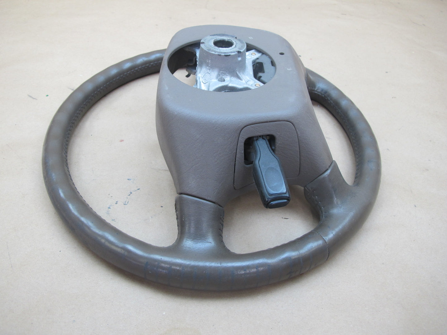 95-97 Lexus UCF20L LS400 Leather Steering w Cruise Switch