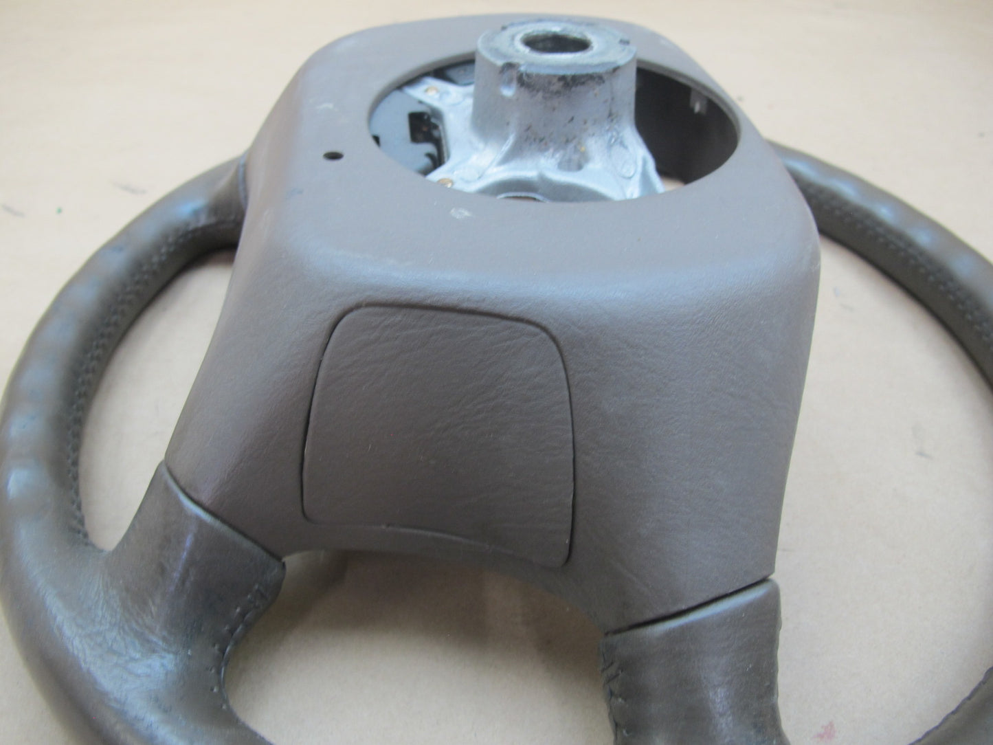 95-97 Lexus UCF20L LS400 Leather Steering w Cruise Switch
