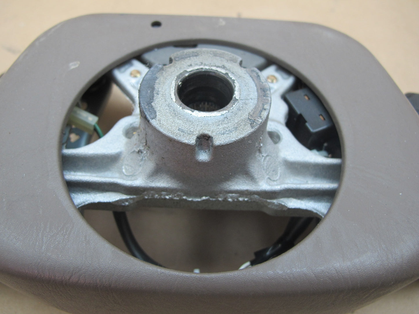 95-97 Lexus UCF20L LS400 Leather Steering w Cruise Switch