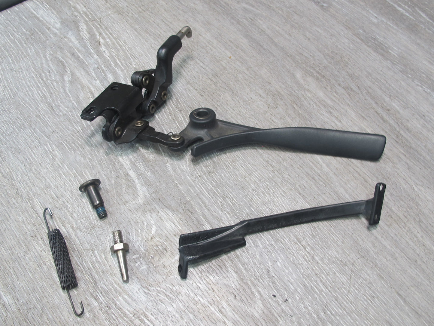 96-02 BMW E36/7 Z3 Roadster Folding TOP Roof Lock Latch Base Bolt Spring Set