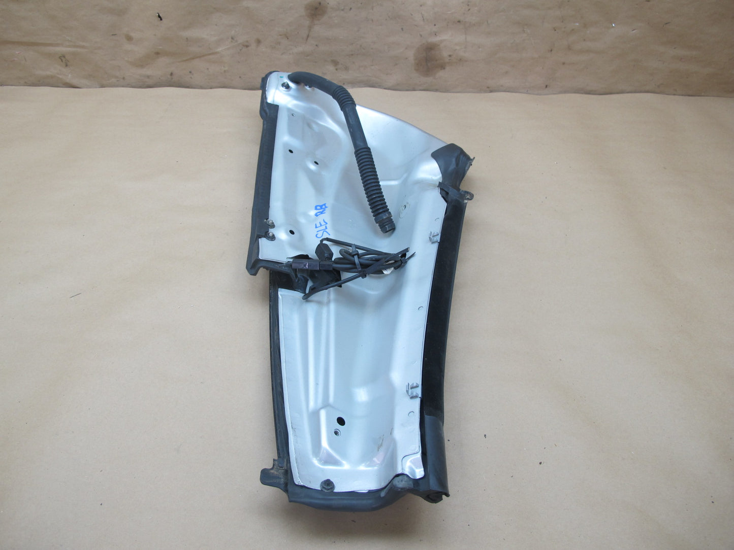 03-12 Mercedes R230 Convertible Rear Right C Pillar Hinge Trim Cover OEM