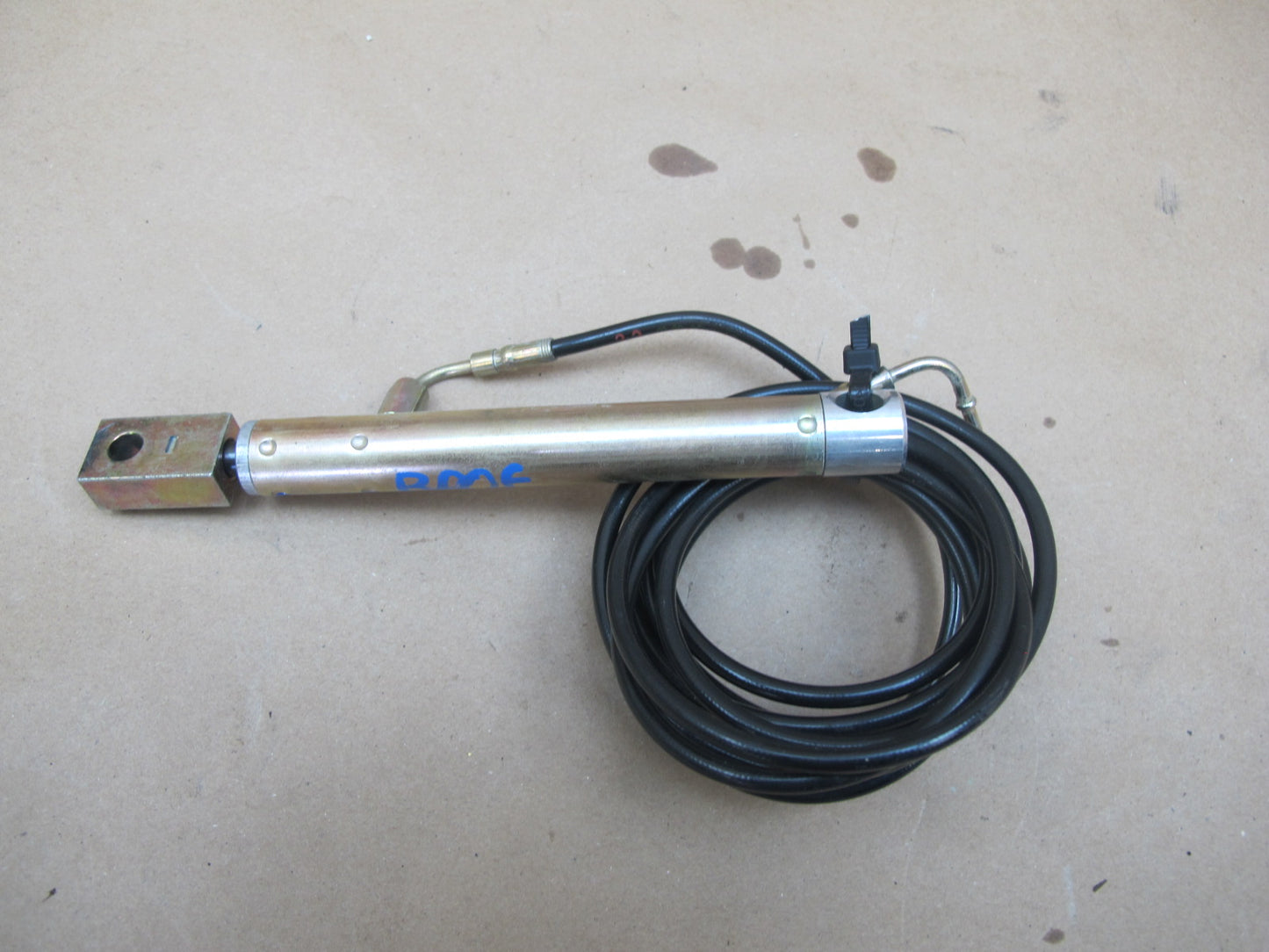 03-12 Mercedes R230 Sl-class Convertible Right Cylinder w Cable OEM