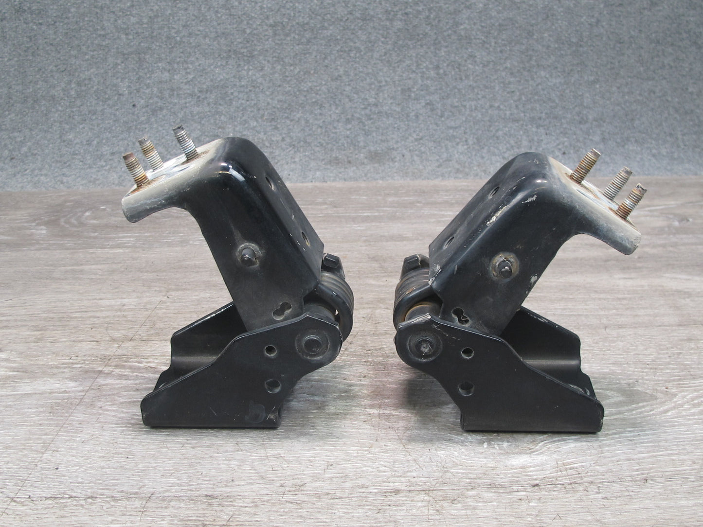 2003-2009 Hummer H2 Front Right & Left Side Hood Bonnet Hinge Support Set