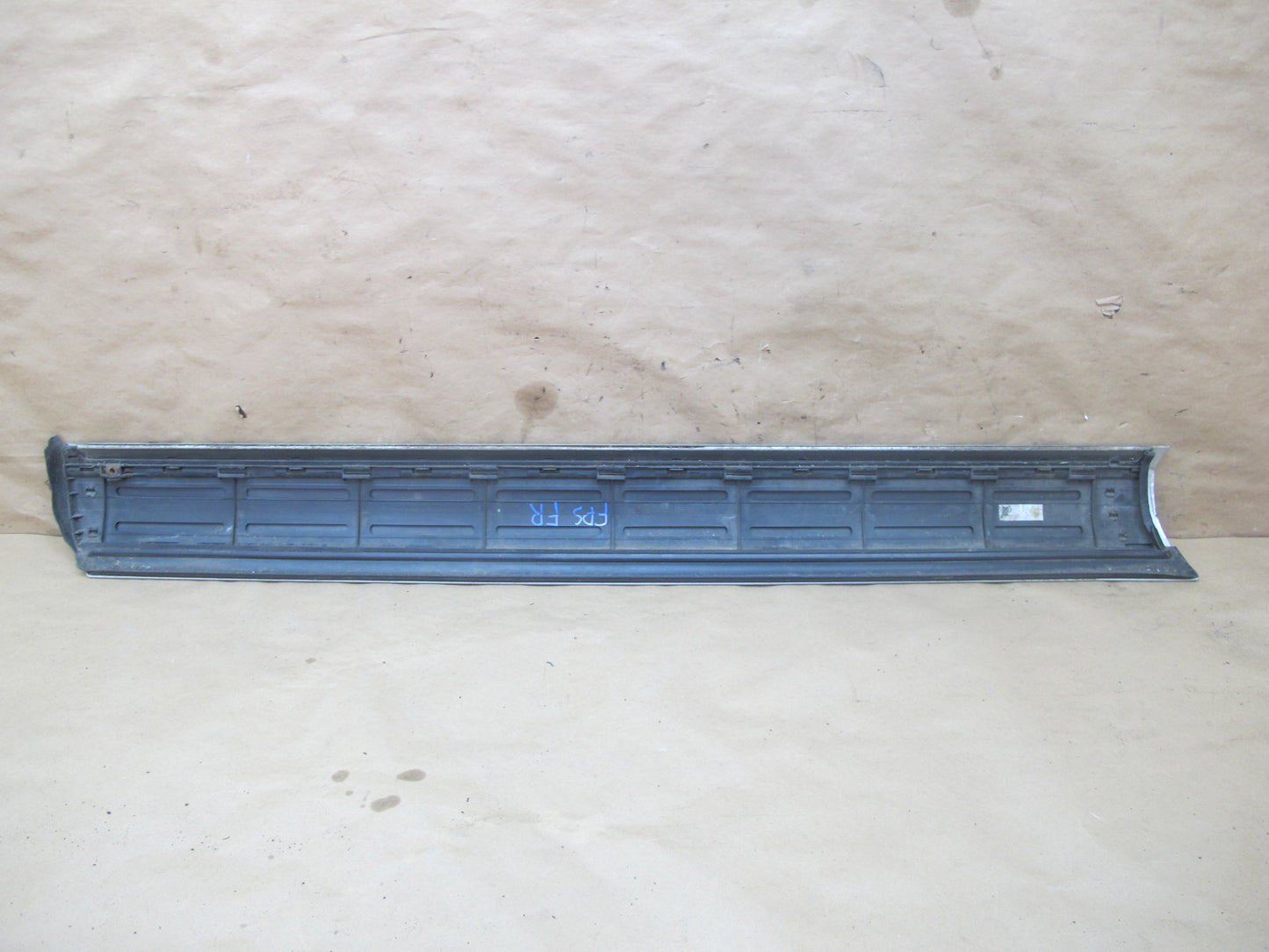 2003-2010 Porsche Cayenne 955 Front Right Door Trim Molding Cover