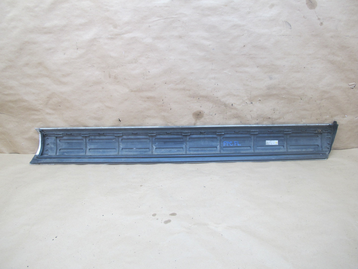 2003-2010 Porsche Cayenne 955 Front Left Door Trim Molding Cover