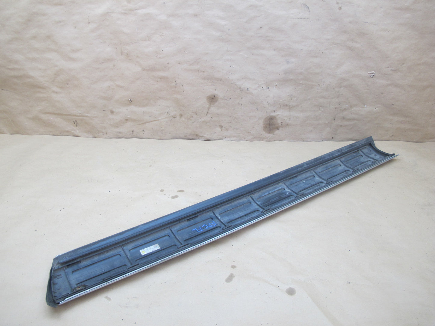 2003-2010 Porsche Cayenne 955 Front Left Door Trim Molding Cover