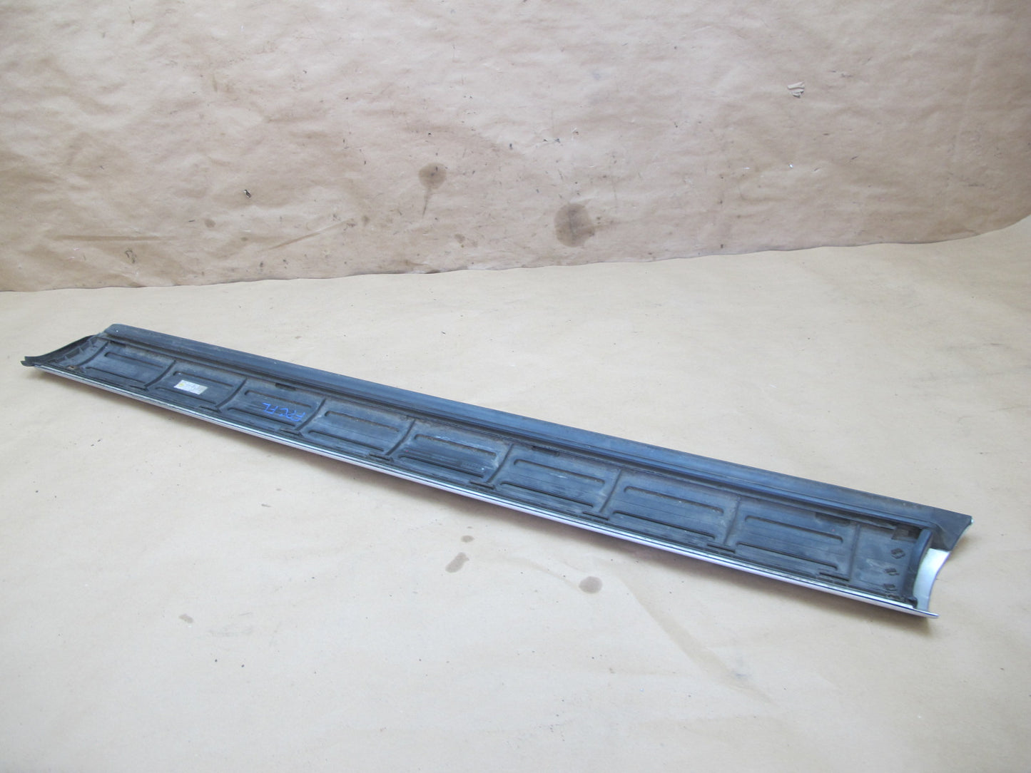 2003-2010 Porsche Cayenne 955 Front Left Door Trim Molding Cover