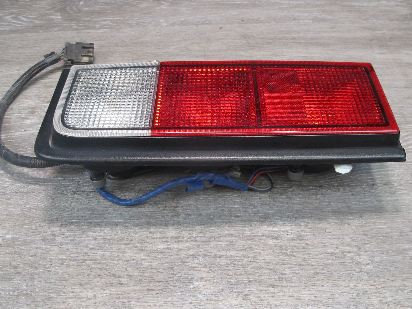 2005-2009 Hummer H2 Rear Right & Left Side Tail Light Brake Lamp Set