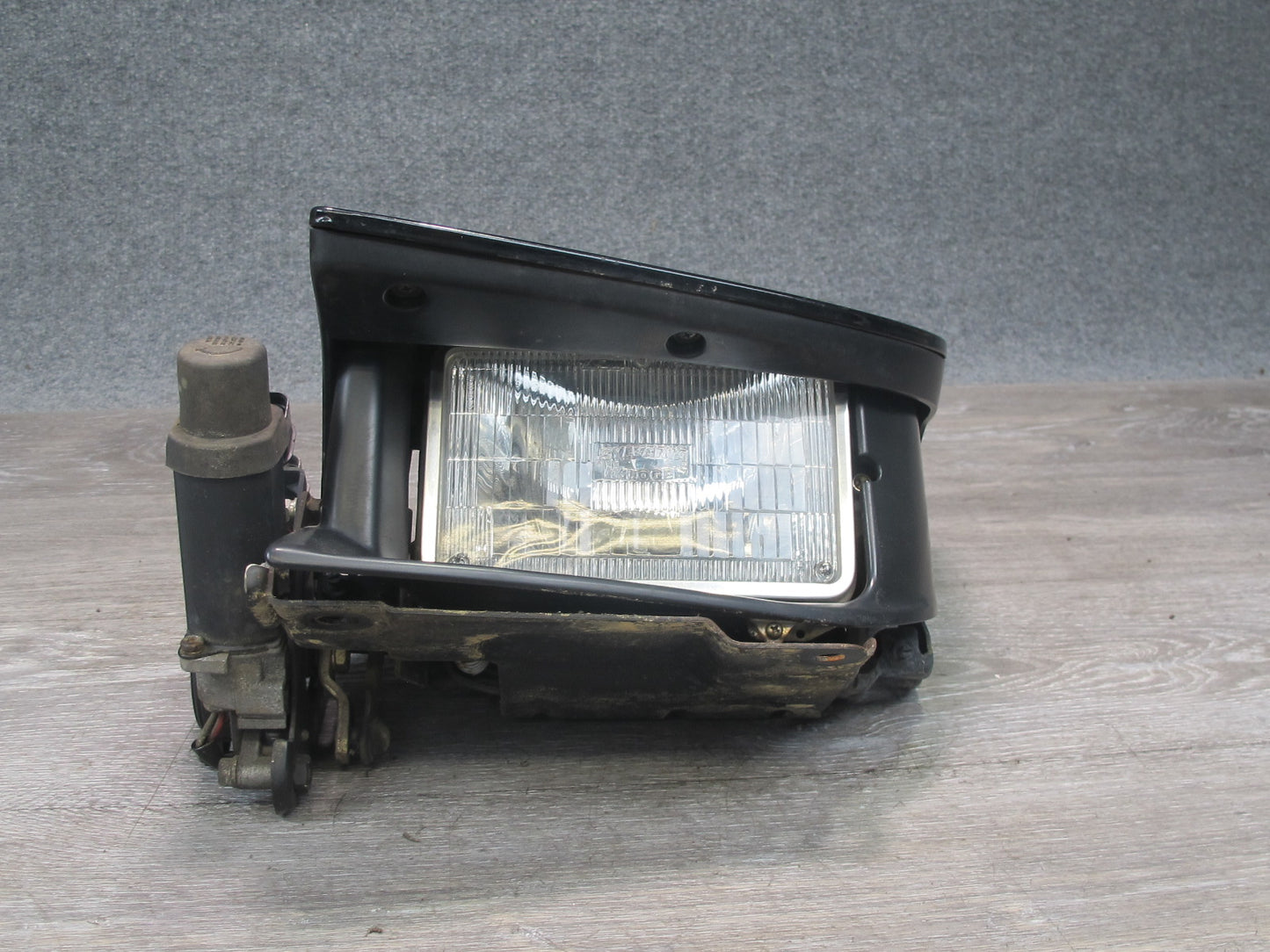 91-93 Dodge Stealth Front Left Driver Side Headlight Lamp w Motor Assy OEM