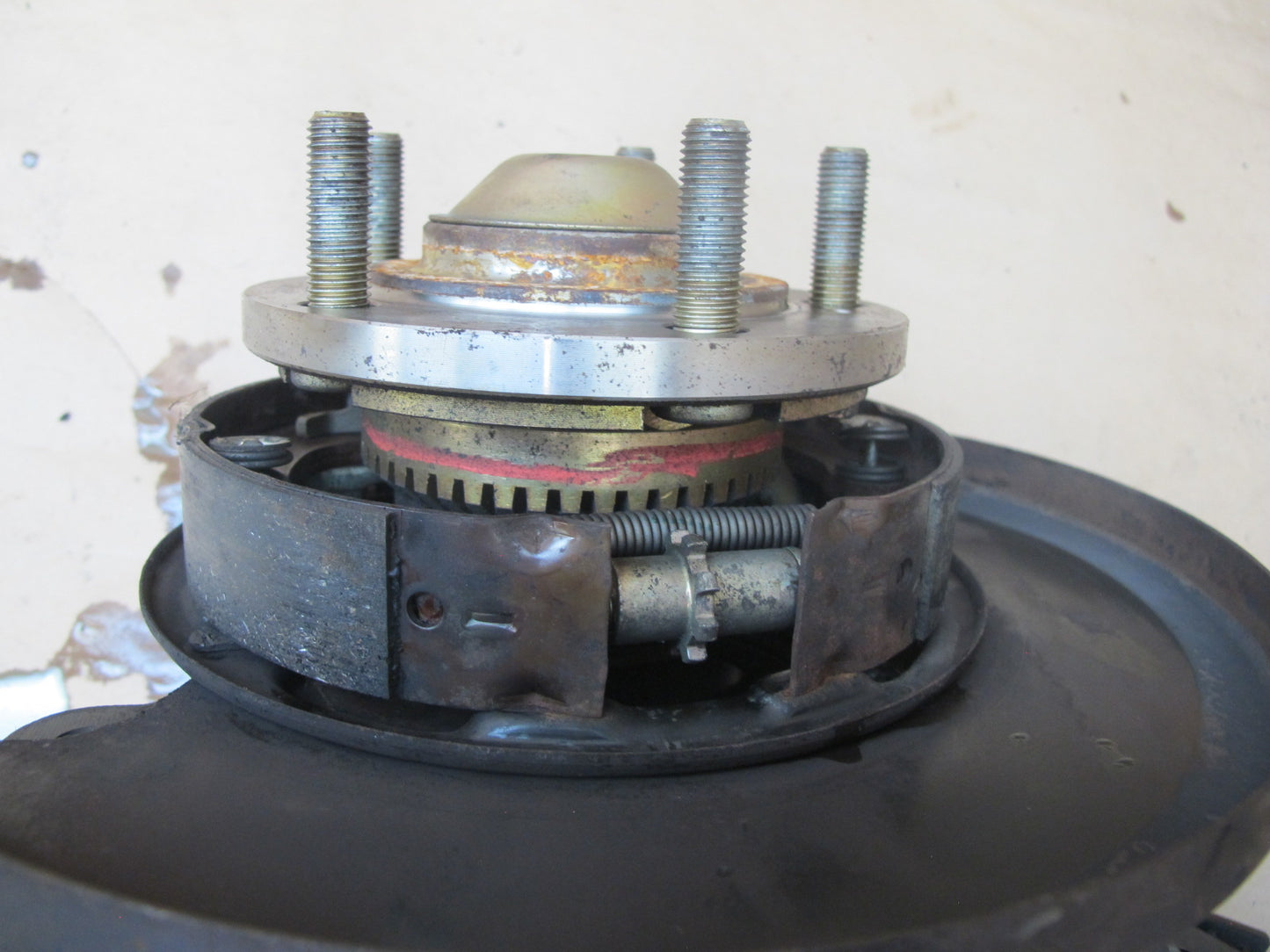 91-99 Dodge Stealth 3000GT FWD Rear Right Spindle Knuckle Wheel Hub OEM