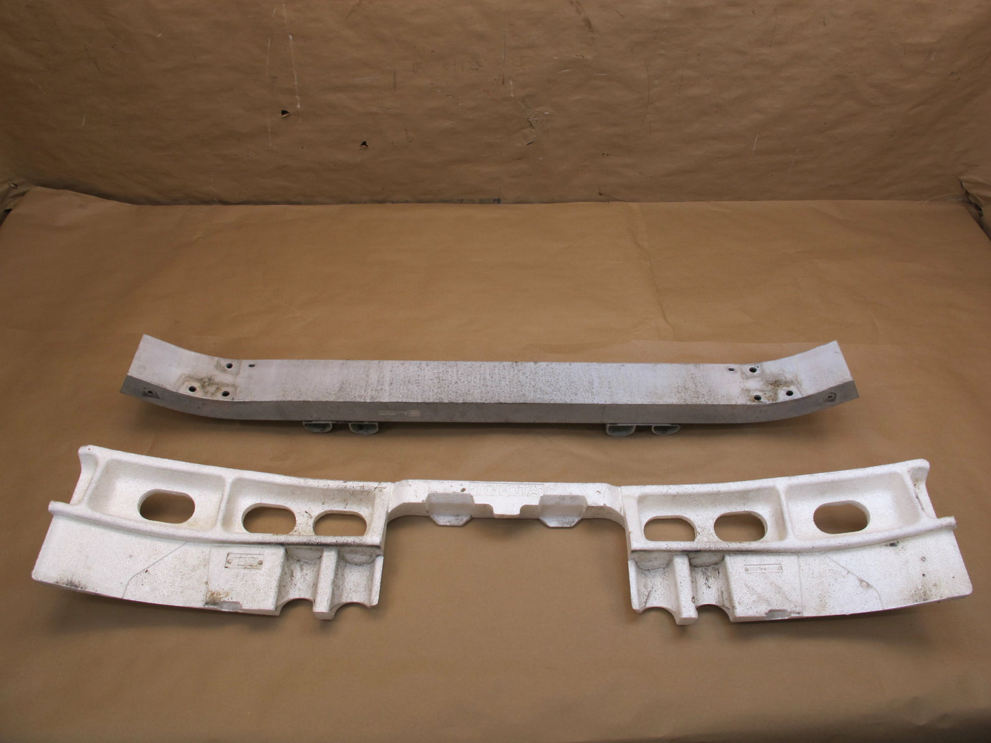 92-96 Lexus UZZ30L SC300 SC400 Rear Bumper Impact Reinforcement Bar w Foam OEM