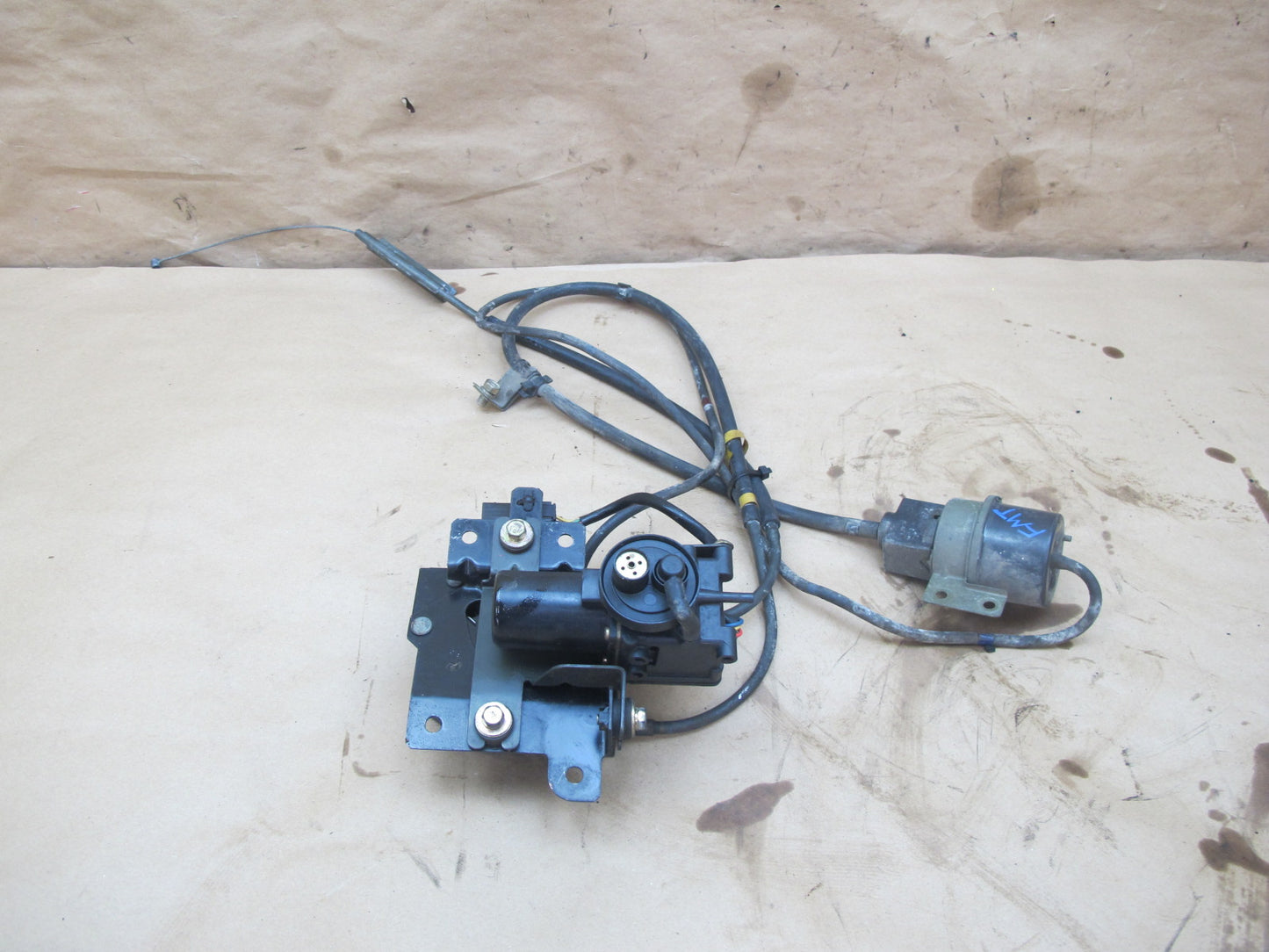 91-99 Dodge Stealth 3000GT FWD Non-turbo Cruise Control Actuator Motor OEM