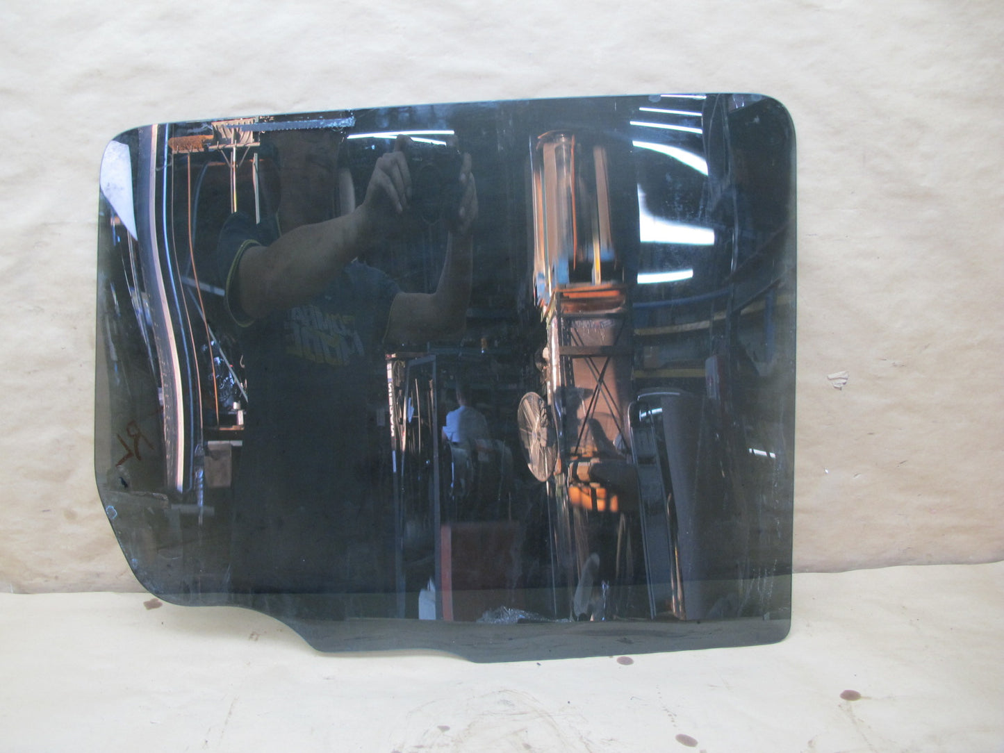 2003-2009 Hummer H2 Rear Left Door Glass Window