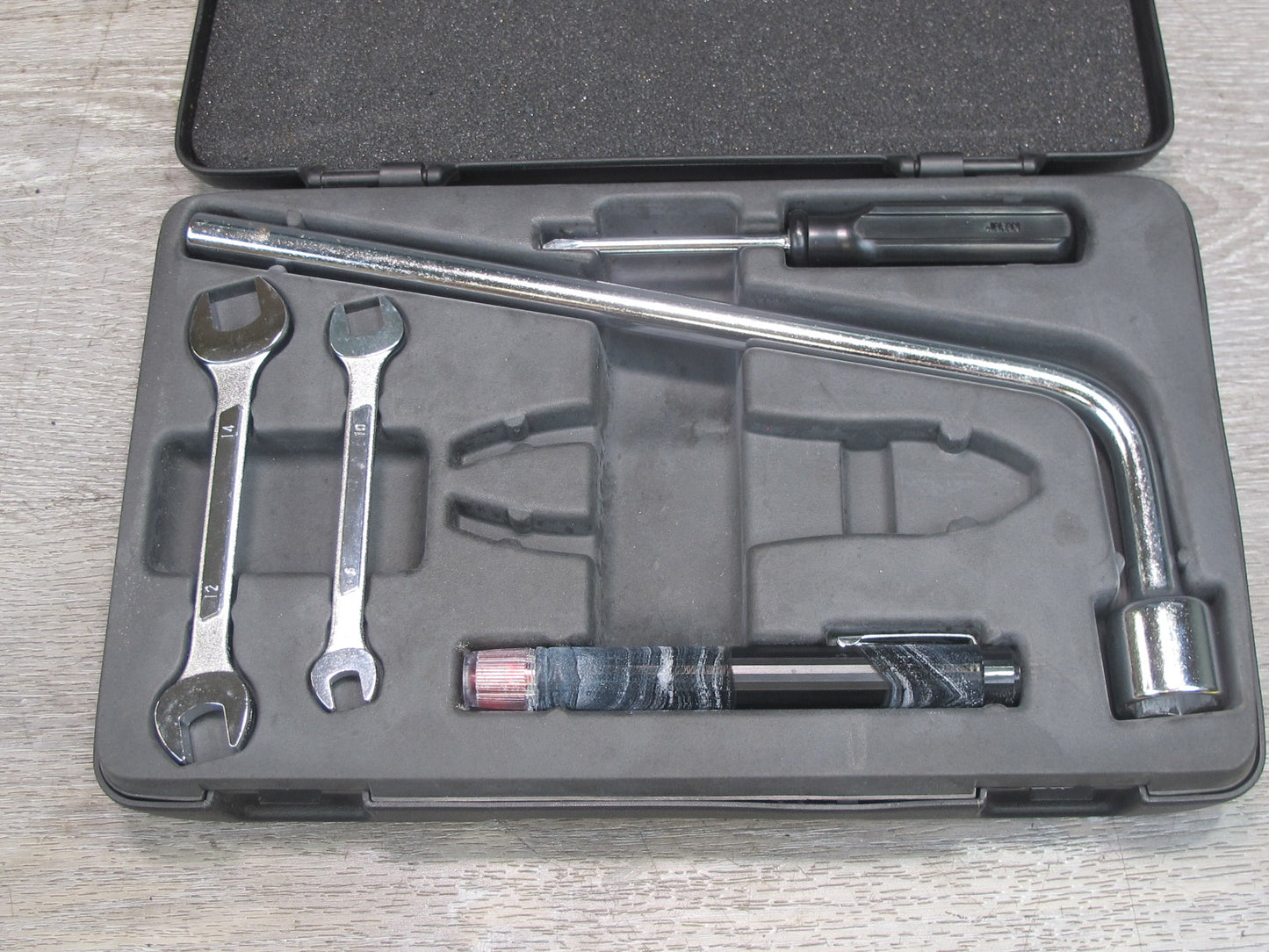 95-00 Lexus UCF20L LS400 Emergency Trunk Wrench Tool KIT w Case OEM