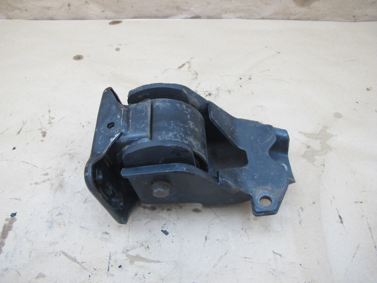 91-99 Dodge Stealth 3000GT FWD F5M33 M/T Manual Transmission Mount Support OEM