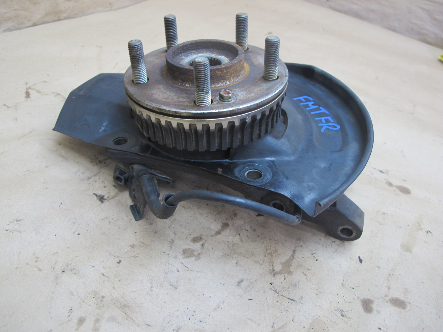 91-99 Dodge Stealth 3000GT FWD NA Front Right Spindle Knuckle Wheel Hub OEM