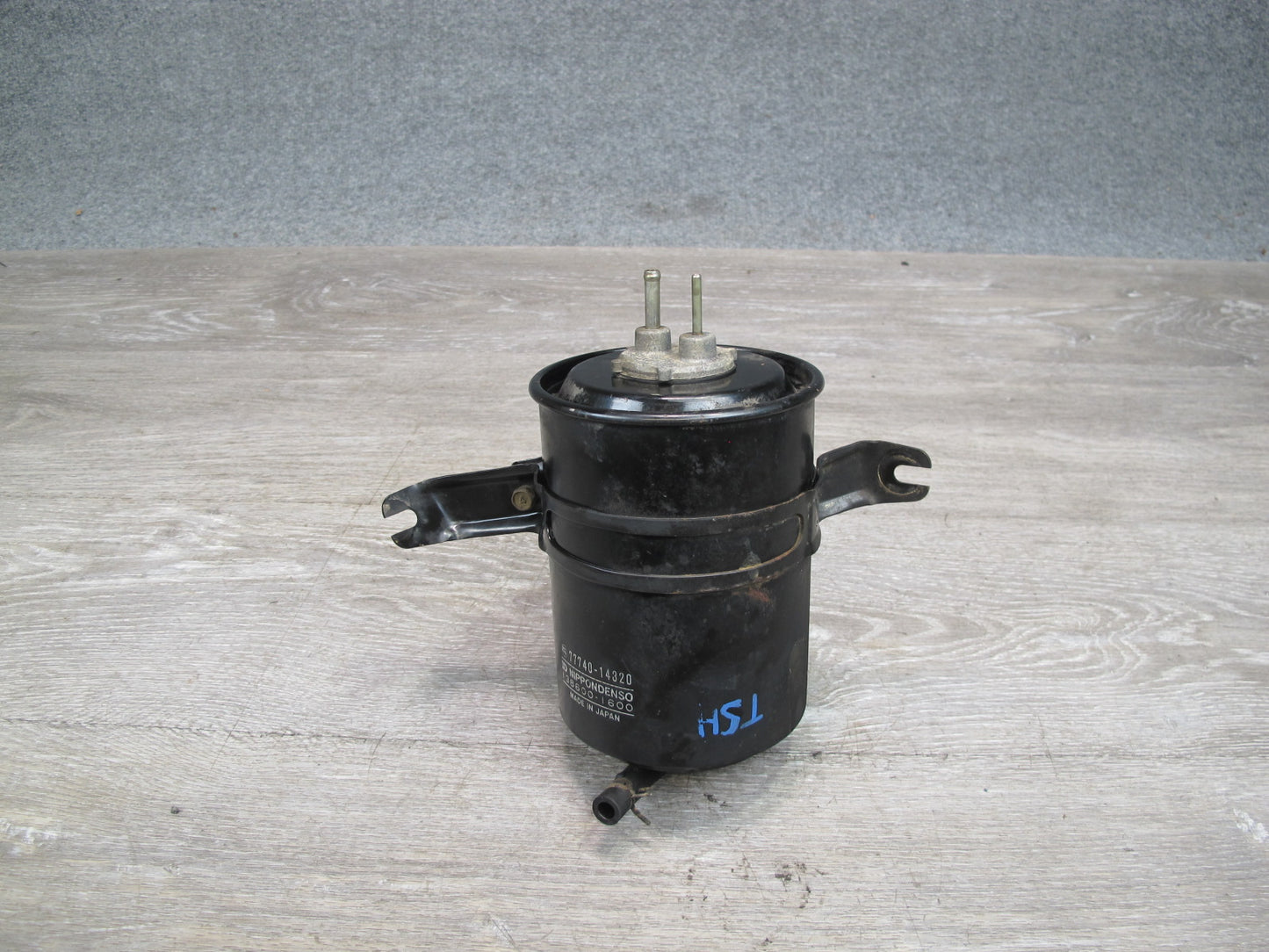 82-85 Toyota Supra MA67 Fuel Evap Vapor Charcoal Canister 77740-14320 OEM