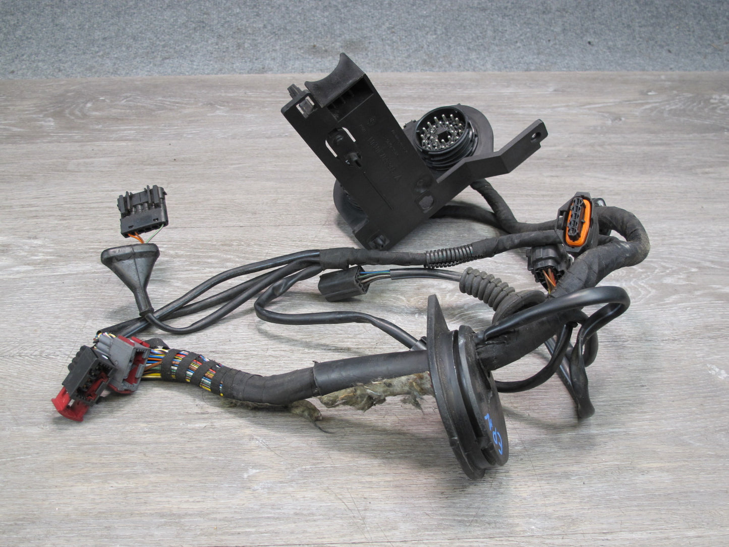 2003 Porsche 911 Carrera 996 3.6L M96.03 AT Engine Motor Wire Harness Loom