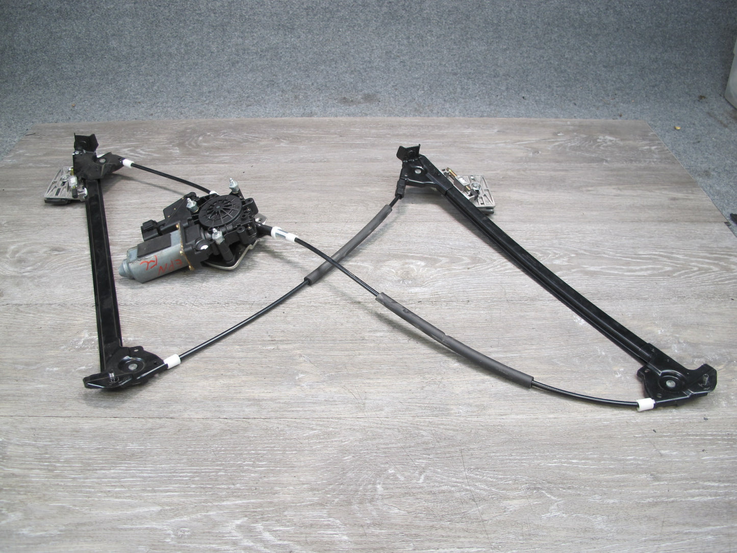 1999-2005 Porsche 911 996 Convertible Front Left Side Window Regulator W/ Motor