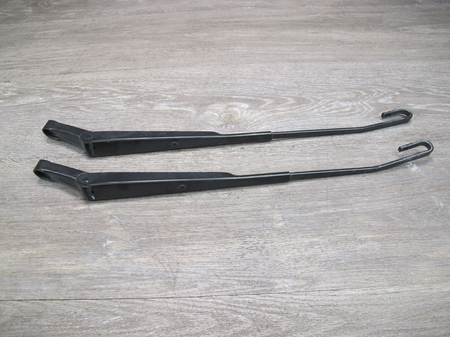 1999-2005 Porsche 911 996 Left Right Side Window Windshield Wiper Arm Set