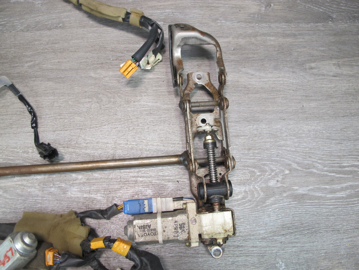 95-96 Lexus UCF20L LS400 Front Left Seat Adjuster w Motor Set OEM