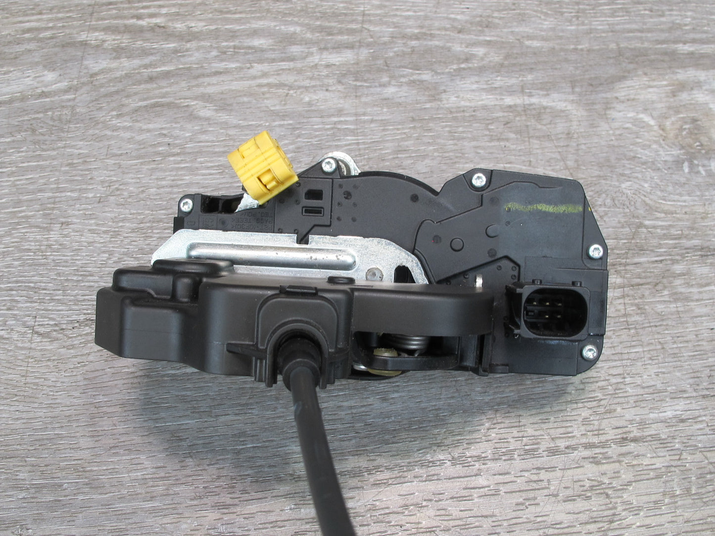 2008-2009 Hummer H2 Front Right Passenger Side Door Lock Latch Actuator