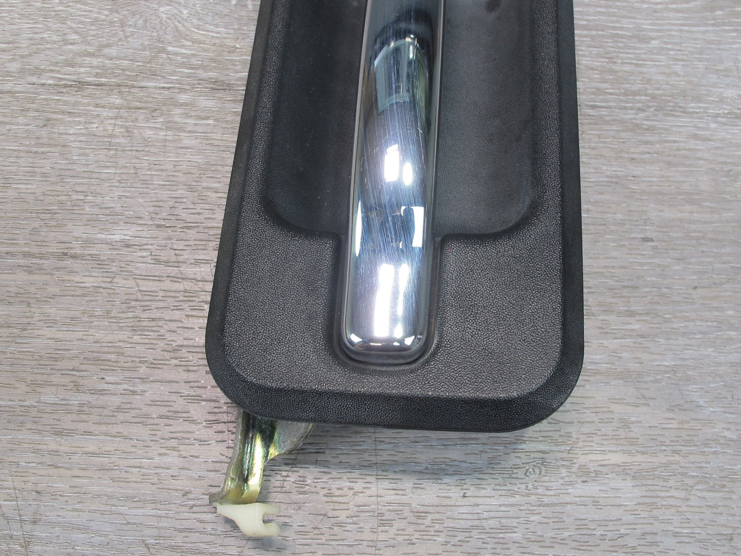 2003-2009 Hummer H2 Front Right Paasenger Side Door Exterior Handle