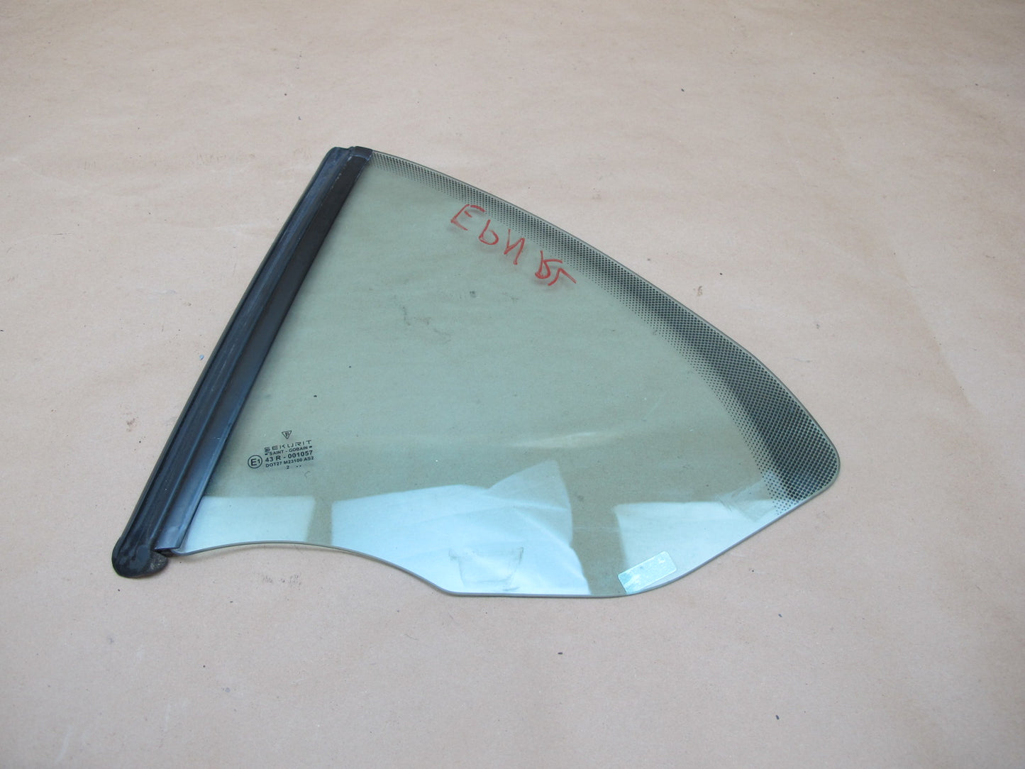 1999-2005 Porsche 911 996 Convertible Rear Left Driver Side Quarter Window Glass