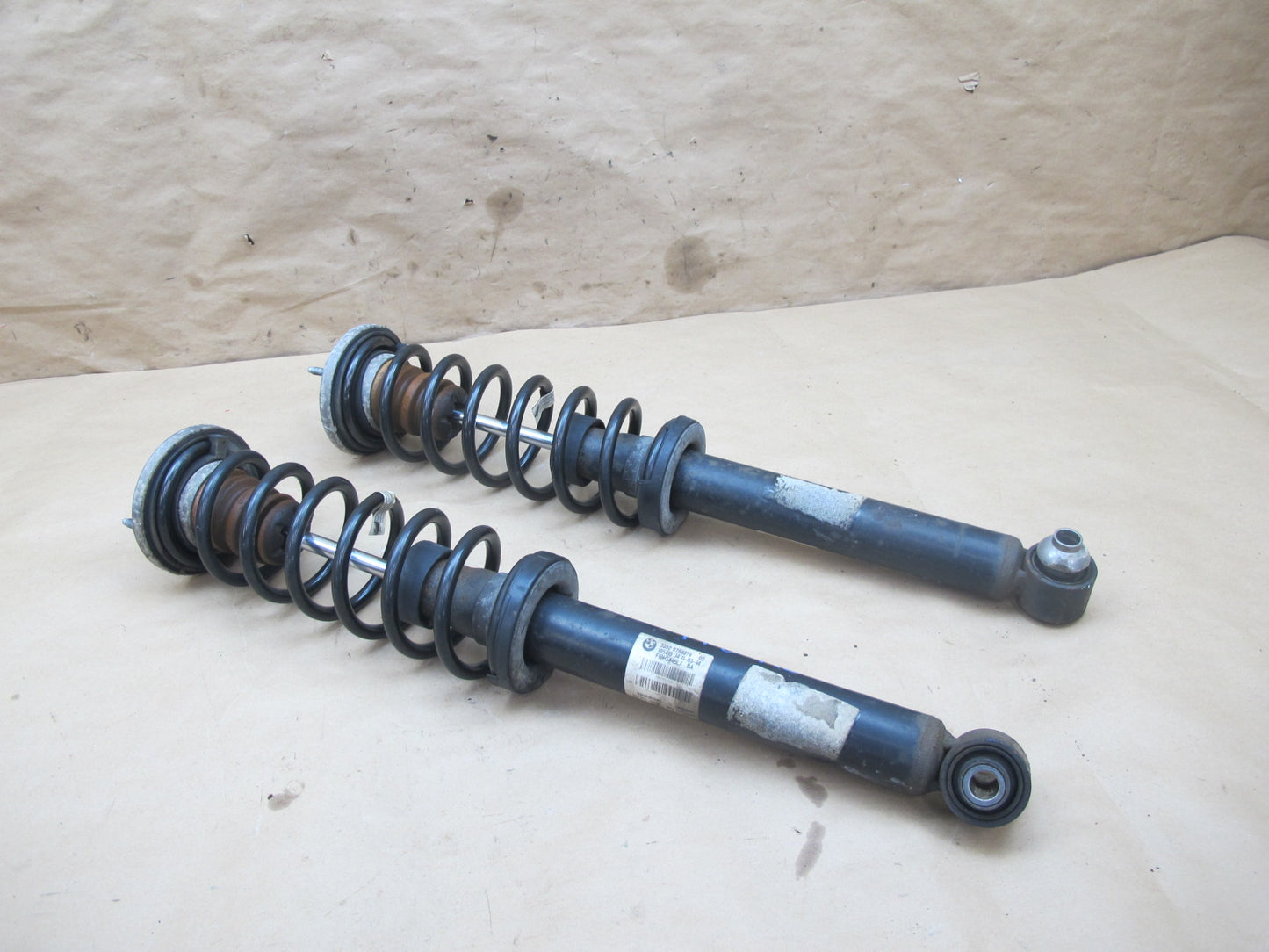 11-16 BMW F10 528iX 535iX xdrive AWD Set of 2 Rear Strut Shock Absorber OEM