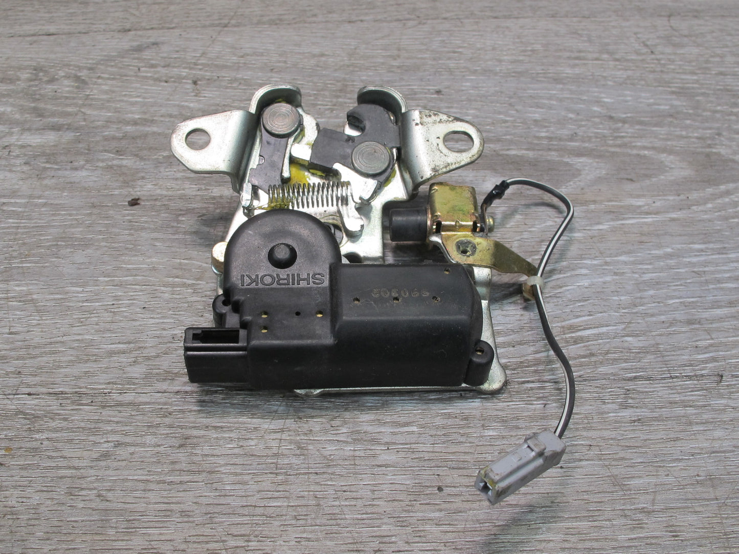 92-00 Lexus JZZ31L SC300 SC400 Rear Trunk Lock Latch Actuator OEM