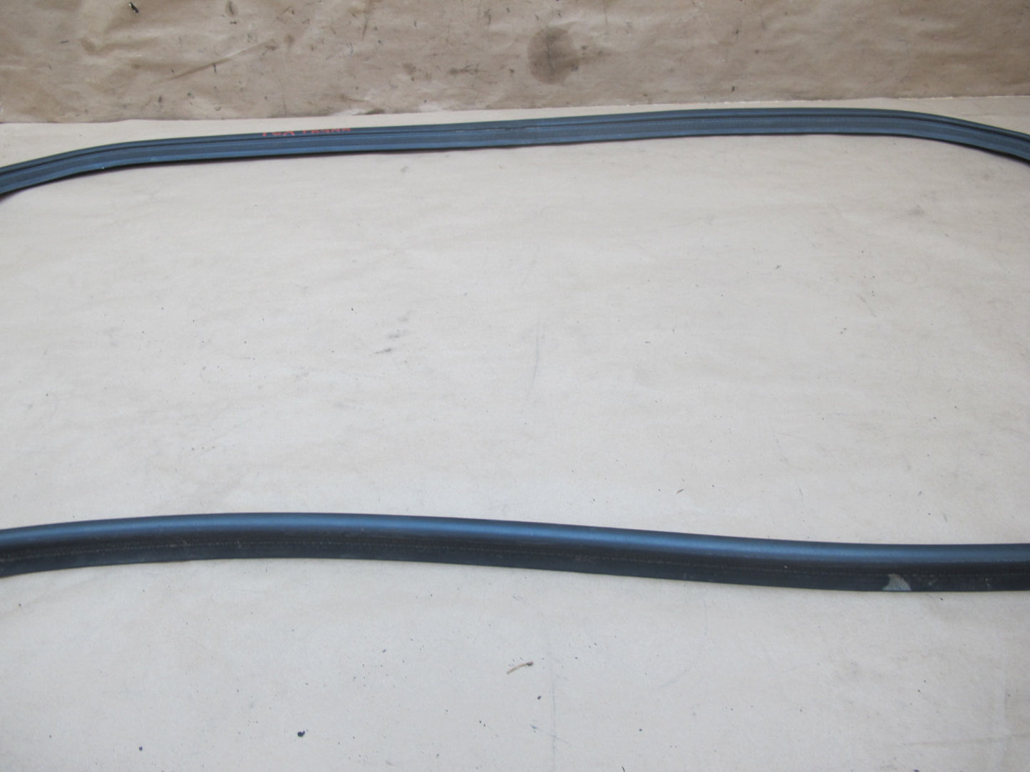 92-96 Toyota Cresta MARK2 JZX90 Rear Trunk Weatherstrip Rubber Seal Gasket OEM