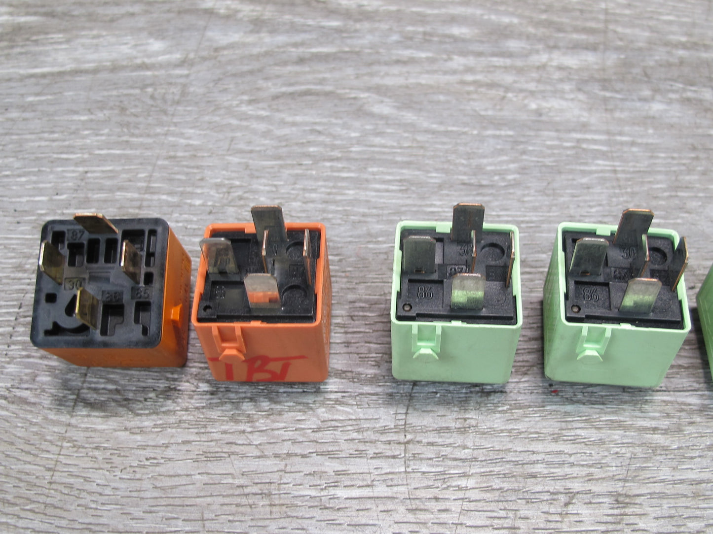 01-06 BMW E46 3-SERIES Set of 7 Relay Module OEM