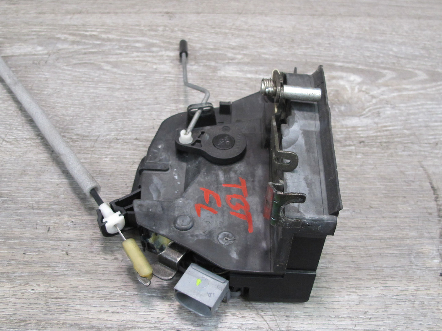 01-06 BMW E46 3-SERIES Coupe Convertible Left Door Lock Latch Actuator OEM