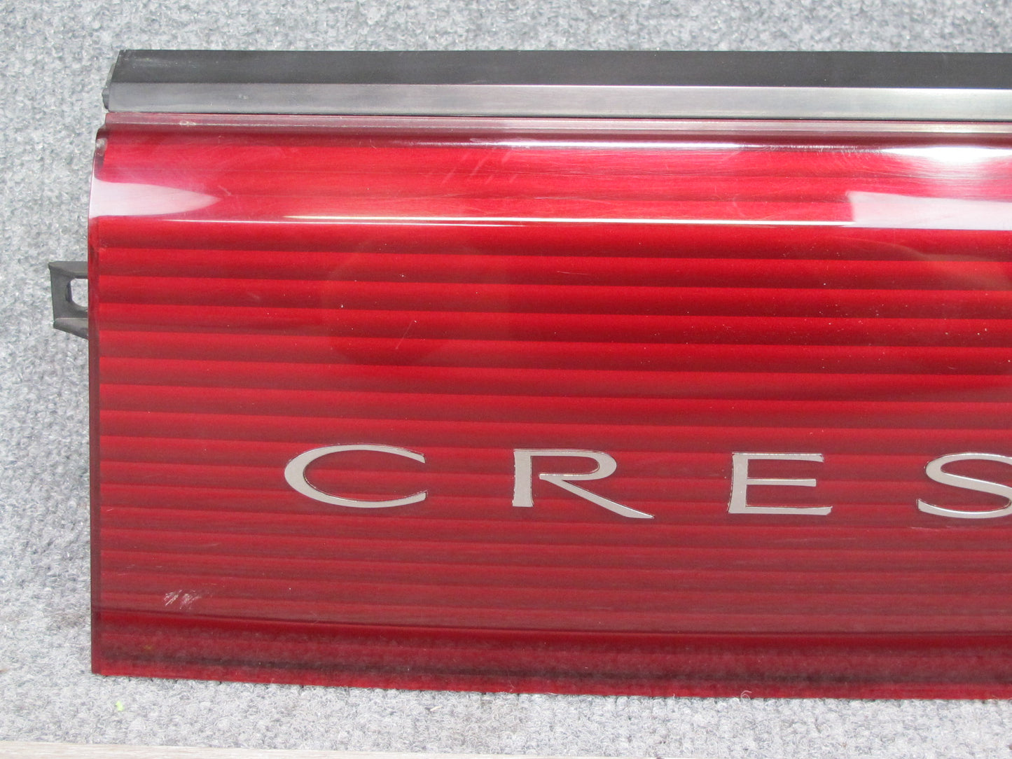 94-96 Toyota Cresta JZX90 Rear Center Tail Light Trim Cover Panel OEM