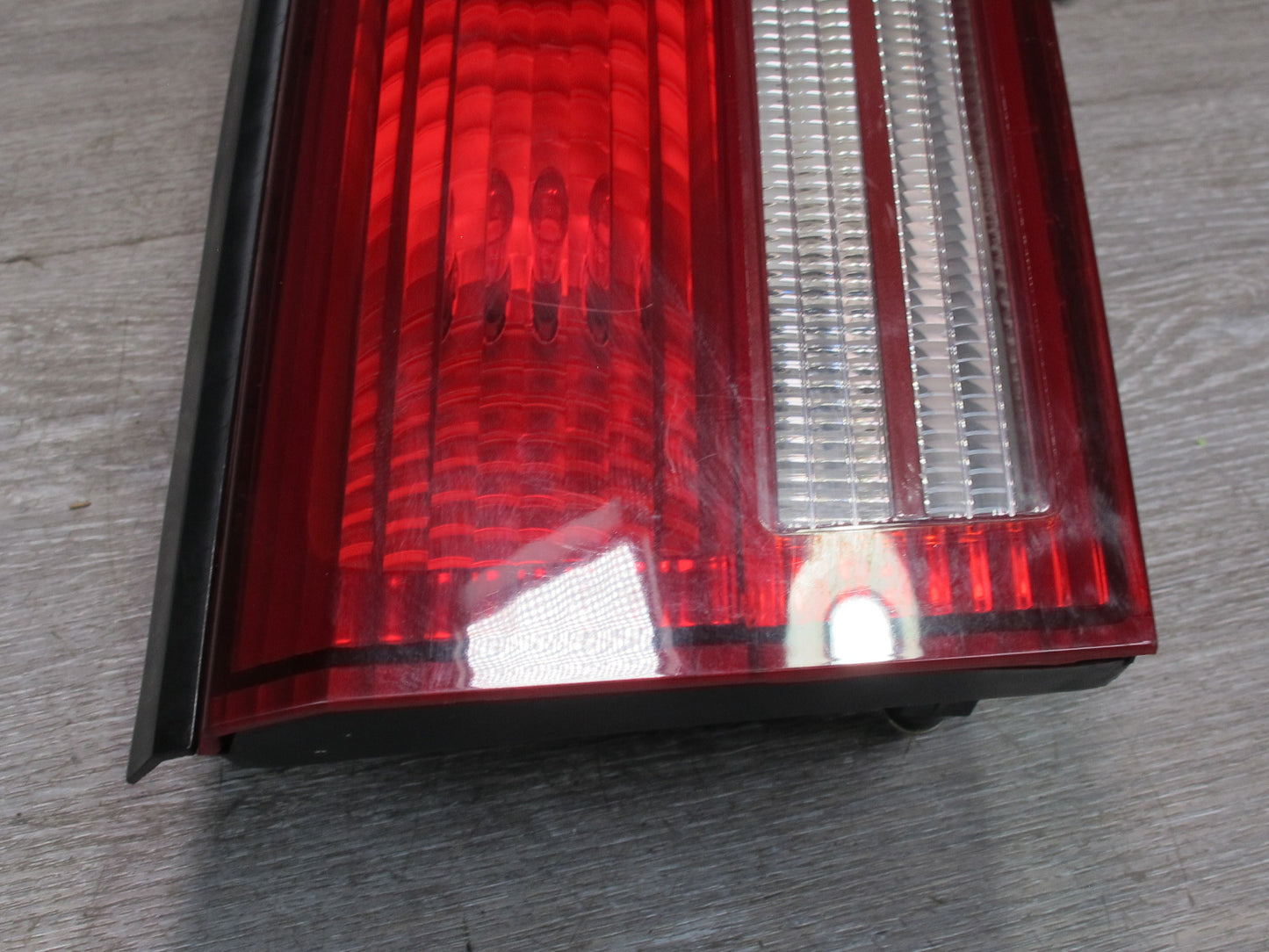 94-96 Toyota Cresta JZX90 Rear Right Tail Light Lamp OEM