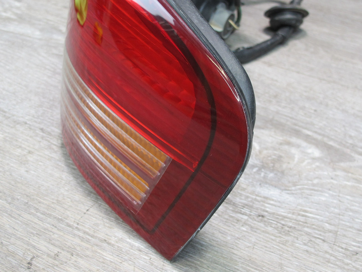 94-96 Toyota Cresta JZX90 Rear Right Tail Light Lamp OEM