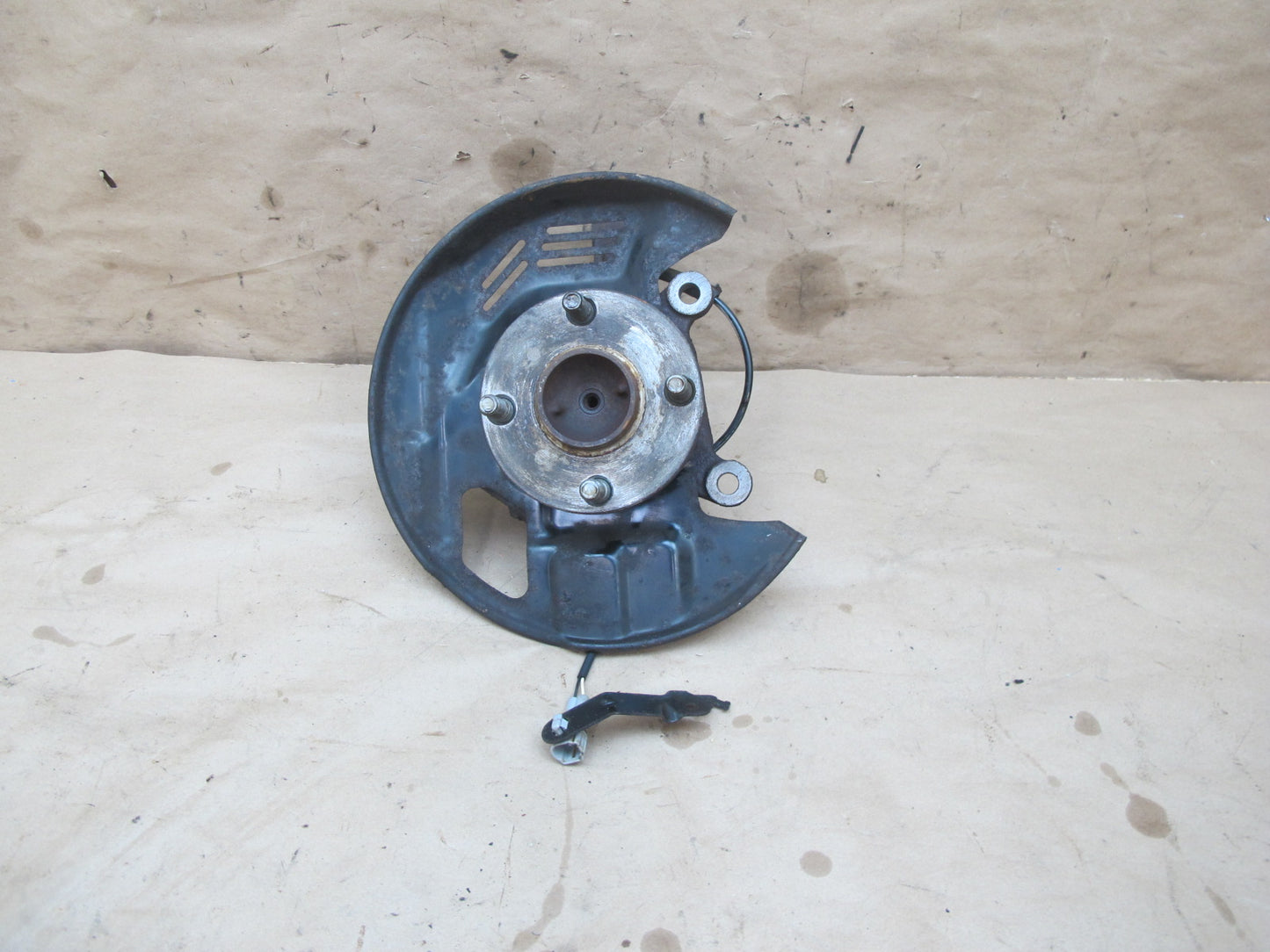 00-05 Toyota MR2 Spyder Front Left Spindle Knuckle Wheel Hub Bearing 80K OEM