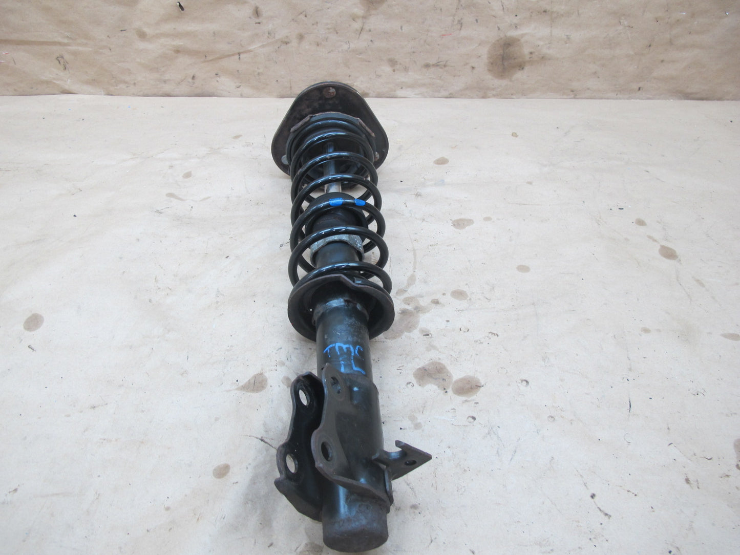 03-05 Toyota MR2 Spyder ZZW30L Front Left Strut Shock Absorber 48520-17200 OEM