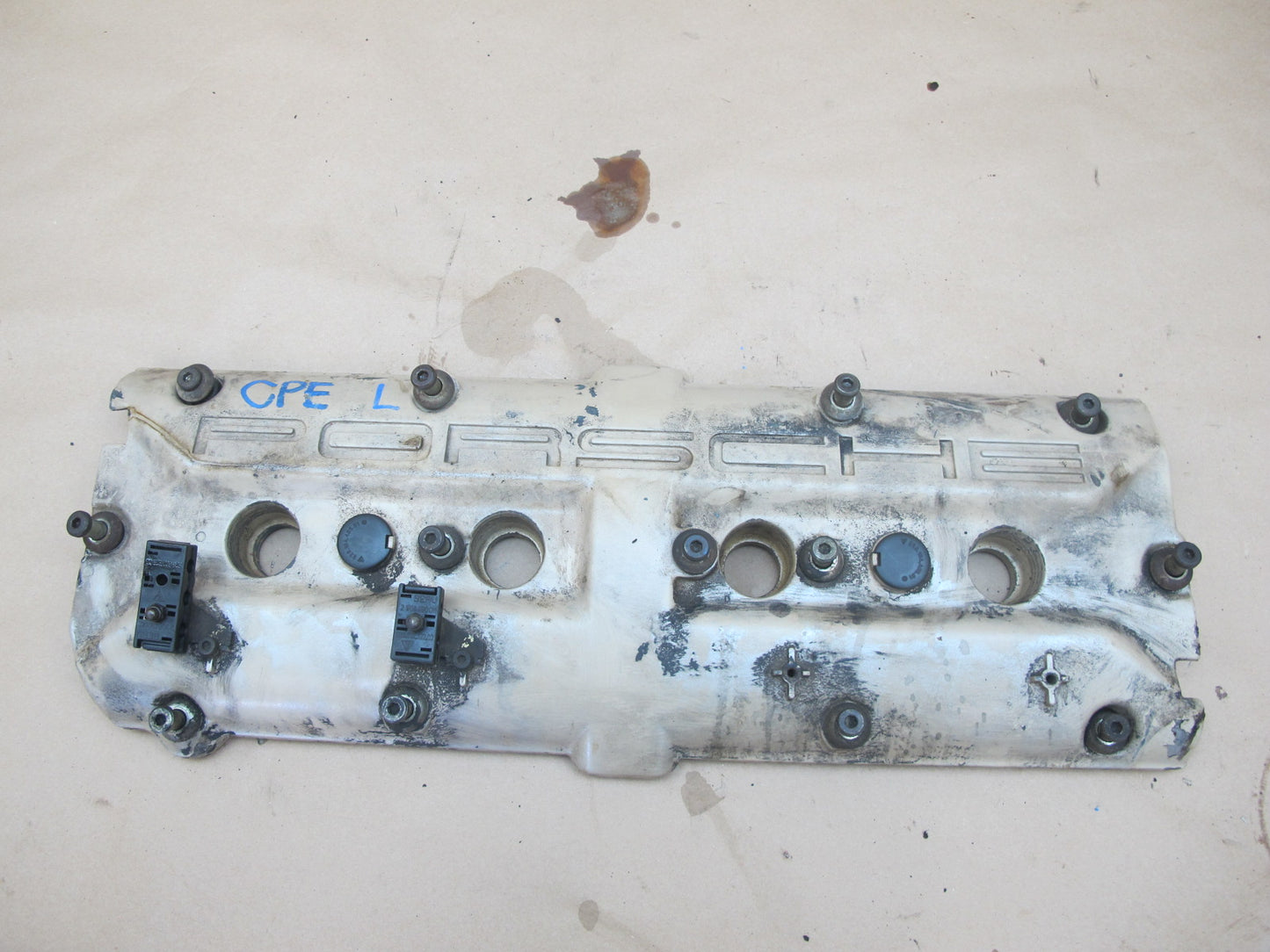 1987-1991 Porsche 928 S4 5.0L V8 Engine Motor Left & Right Side Valve Cover Set