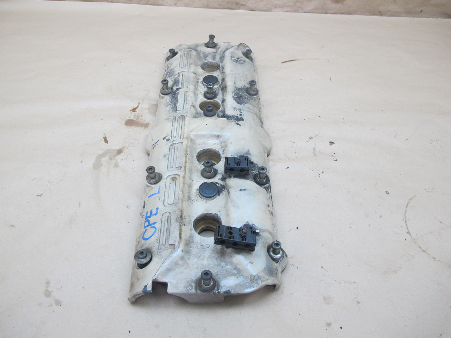 1987-1991 Porsche 928 S4 5.0L V8 Engine Motor Left & Right Side Valve Cover Set