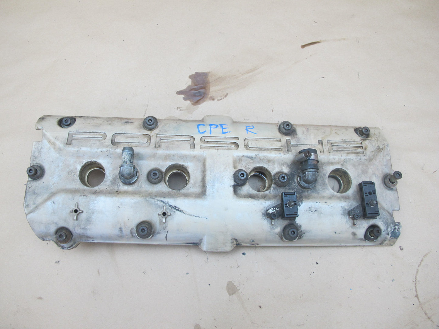 1987-1991 Porsche 928 S4 5.0L V8 Engine Motor Left & Right Side Valve Cover Set