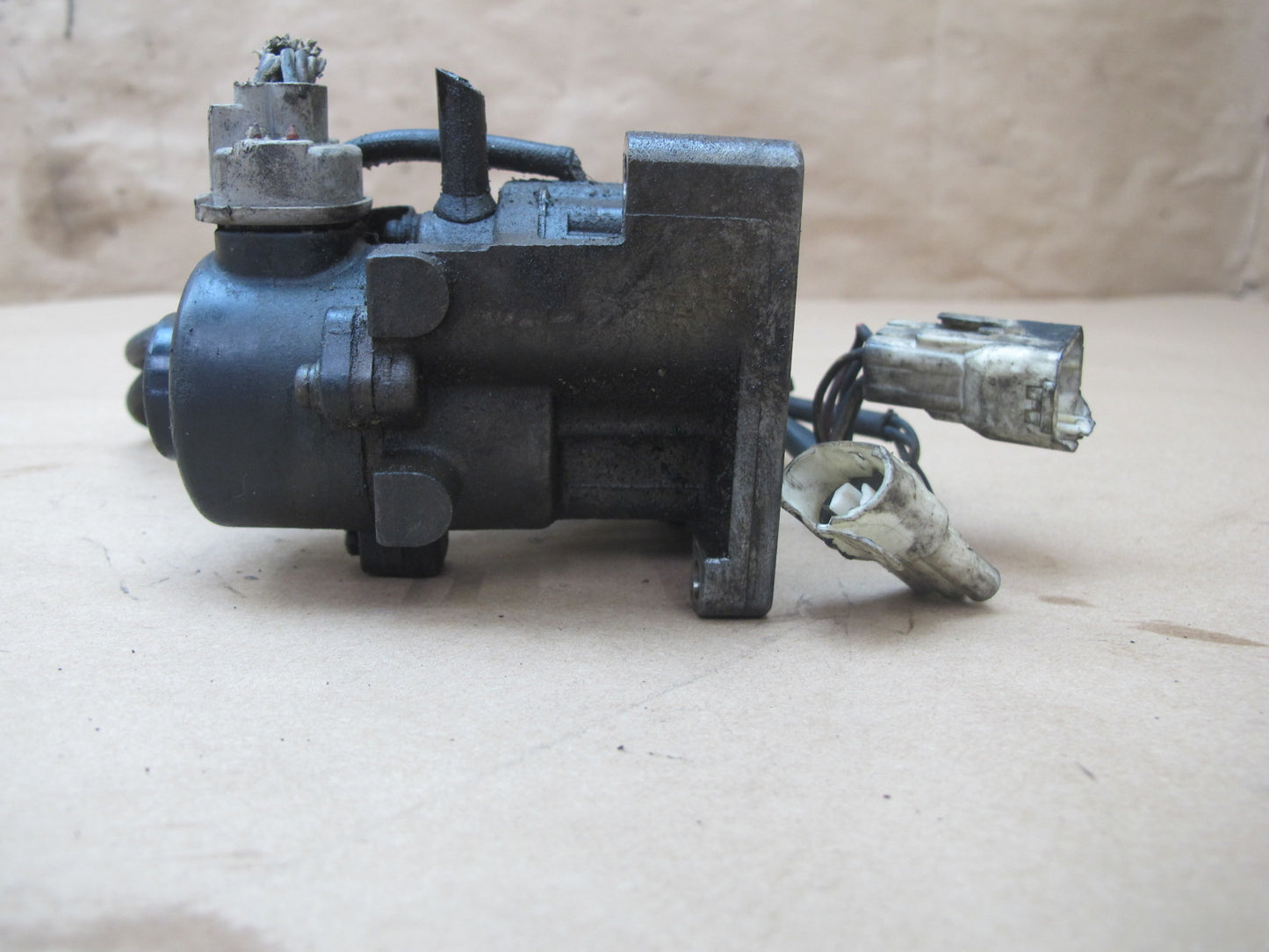 89-91 Mazda RX7 1.3L 13B NON Turbo OMP Oil Metering Pump OEM