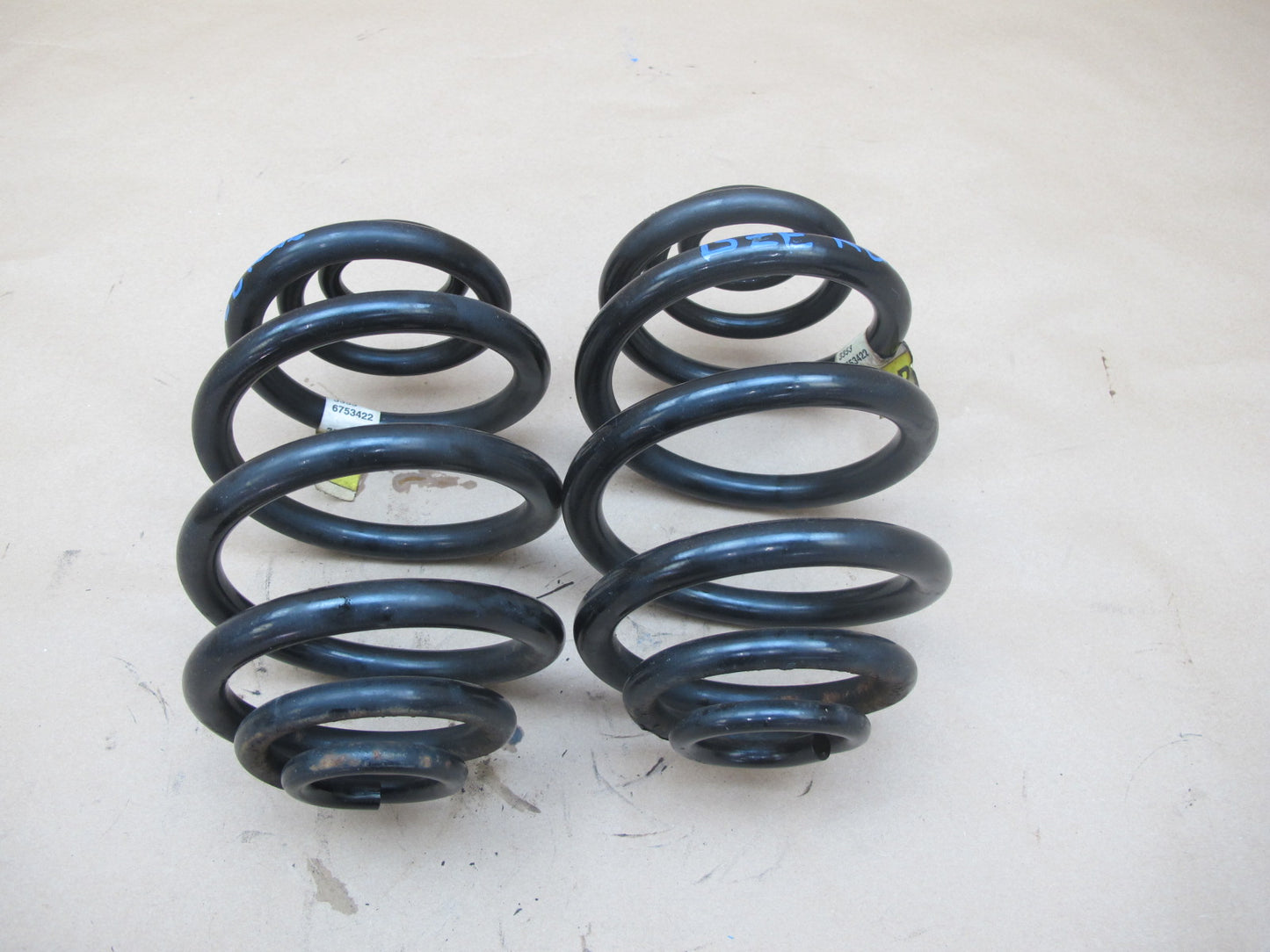 01-02 BMW E36/7 Z3 M54 Set of 2 Rear Left Right Strut Coil Spring 6753422 OEM