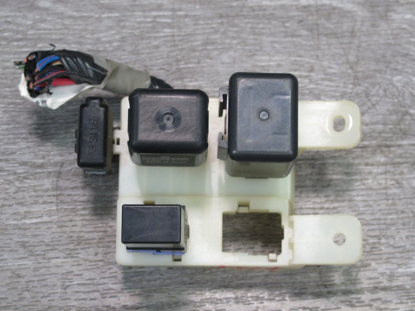 91-93 Dodge Stealth 3000GT Left Under Dash Interior Fuse Relay Box Module OEM