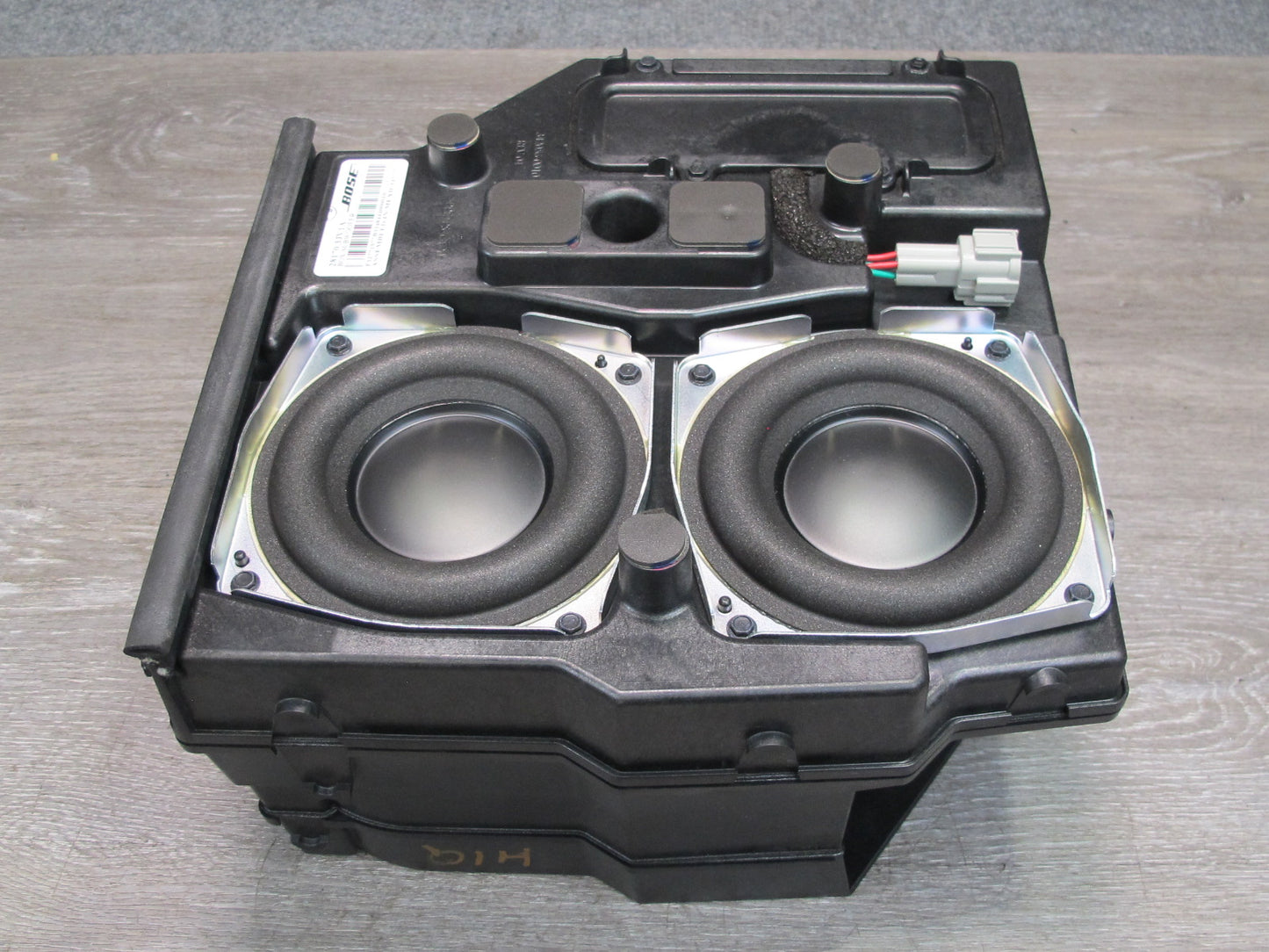 2014-2020 Infiniti QX60 Bose Subwoofer Audio Sound Speaker Assembly